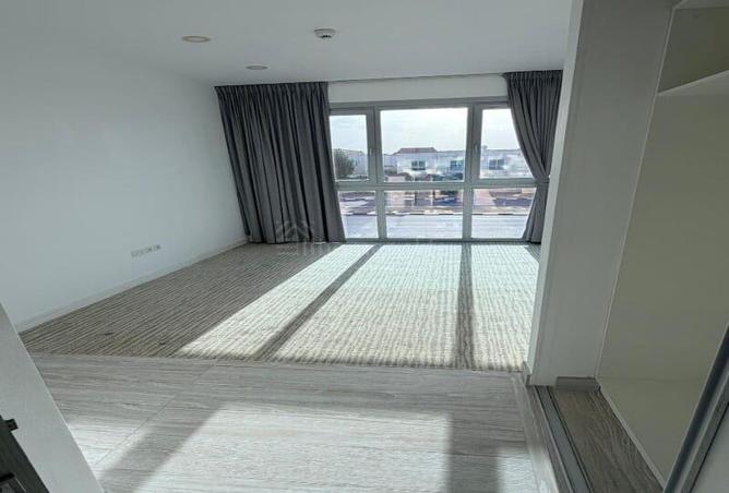 83234946 - Property Image 3