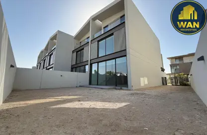 Townhouse - 3 Bedrooms - 4 Bathrooms for sale in Nad Al Sheba Gardens Phase 3 - Nad Al Sheba 1 - Nad Al Sheba - Dubai