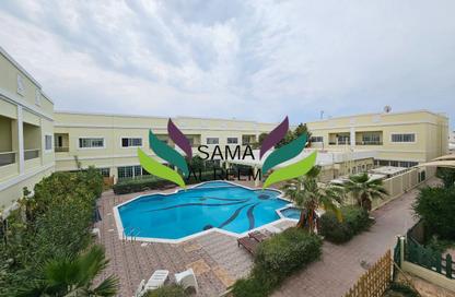 Villa - 4 Bedrooms - 4 Bathrooms for rent in Jumeirah 1 Villas - Jumeirah 1 - Jumeirah - Dubai