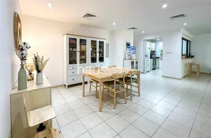 Apartment - 3 Bedrooms - 2 Bathrooms for rent in Al Nakheel 3 - Al Nakheel - Greens - Dubai