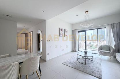 Apartment - 2 Bedrooms - 2 Bathrooms for rent in Burj Royale - Downtown Dubai - Dubai