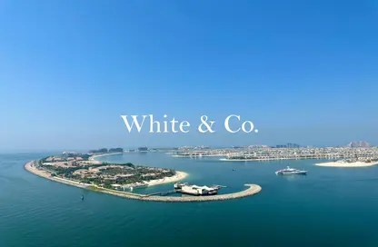 Apartment - 2 Bedrooms - 2 Bathrooms for sale in Seapoint Tower 1 - Seapoint - EMAAR Beachfront - Dubai Harbour - Dubai