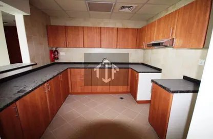 شقة - غرفة نوم - 2 حمامات للايجار في تفريعة القنال 1 - أبراج الجولف - مدينة دبي الرياضية - دبي