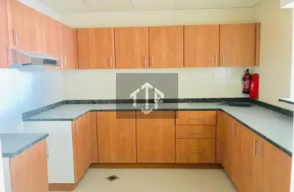 شقة - غرفة نوم - 2 حمامات للايجار في تفريعة القنال 1 - أبراج الجولف - مدينة دبي الرياضية - دبي