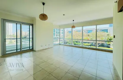 شقة - غرفة نوم - 2 حمامات للايجار في تفريعة القنال 1 - أبراج الجولف - مدينة دبي الرياضية - دبي