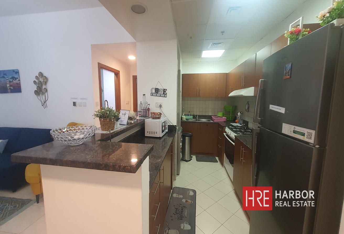 Fully Furnished | Pool View | Well-Maintained photo 4