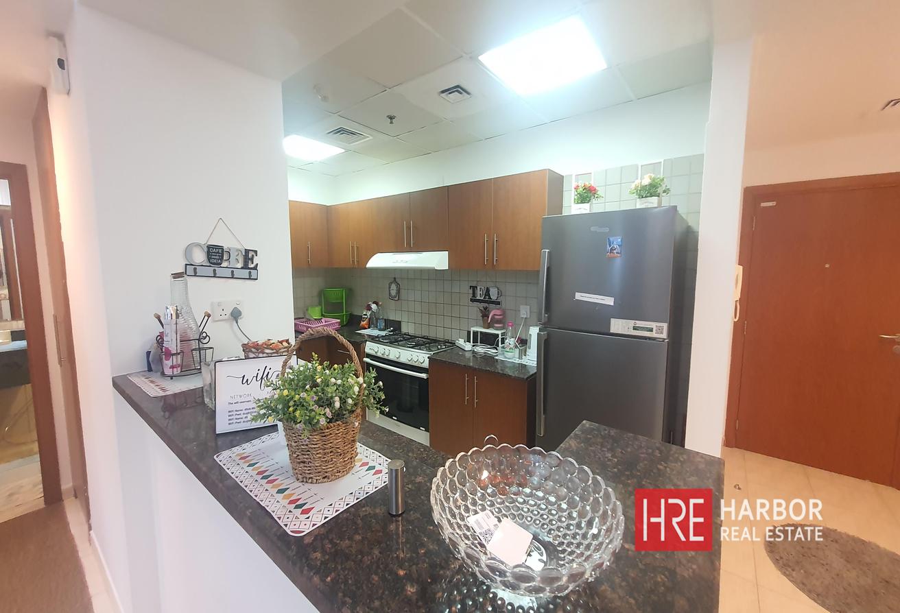 Fully Furnished | Pool View | Well-Maintained photo 8
