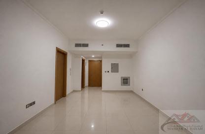 Apartment - 1 - 2 for rent in Muwaileh 29 Building - Muwaileh - Sharjah