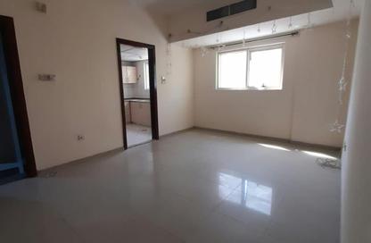 Apartment - 1 - 1 for rent in Al Nabaa Building - Al Naba'ah - Al Sharq - Sharjah Apartment - 1 - 1 for rent in Al Nabaa Building - Al Naba'ah - Al Sharq - Sharjah