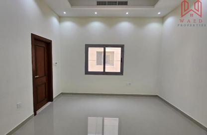 Villa - 4 Bedrooms - 5 Bathrooms for rent in Al Yasmeen - Ajman