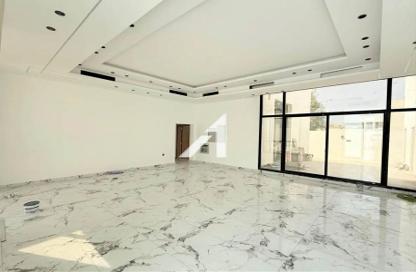 Villa - 4 - 4 for rent in Al Barsha South 2 - Al Barsha South - Al Barsha - Dubai Villa - 4 - 4 for rent in Al Barsha South 2 - Al Barsha South - Al Barsha - Dubai