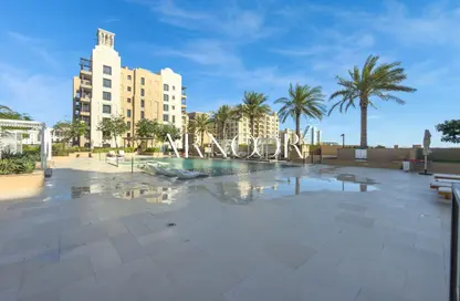 Apartment - 2 Bedrooms - 2 Bathrooms for rent in Rahaal 2 - Madinat Jumeirah Living - Umm Suqeim - Dubai