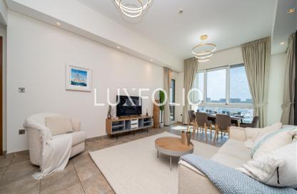 Apartment - 3 Bedrooms - 3 Bathrooms for rent in Marina Residences 4 - Marina Residences - Palm Jumeirah - Dubai