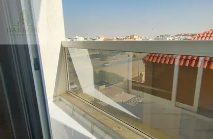 شقة - 2 غرف نوم - 3 حمامات للايجار في 3 المويهات - المويهات - عجمان