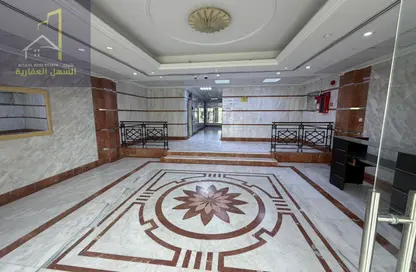 عمارة بالكامل - استوديو - 8 حمامات للبيع في مجمع مويلح - تجارية مويلح - الشارقة