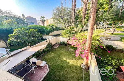 فيلا - 2 غرف نوم - 3 حمامات للبيع في الينابيع 11 - الينابيع - دبي