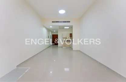 Apartment - 1 Bathroom for rent in Madison Astor - Madison Residences - Majan - Dubai