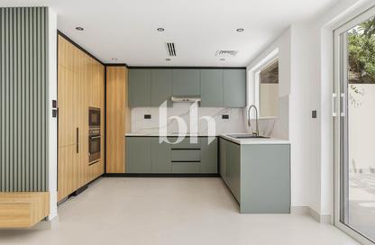 Villa - 2 Bedrooms - 3 Bathrooms for rent in Springs 3 - The Springs - Dubai
