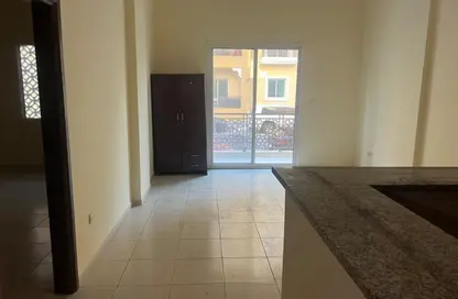 شقة - غرفة نوم - 2 حمامات للايجار في 1 الورسان - الورسان - دبي