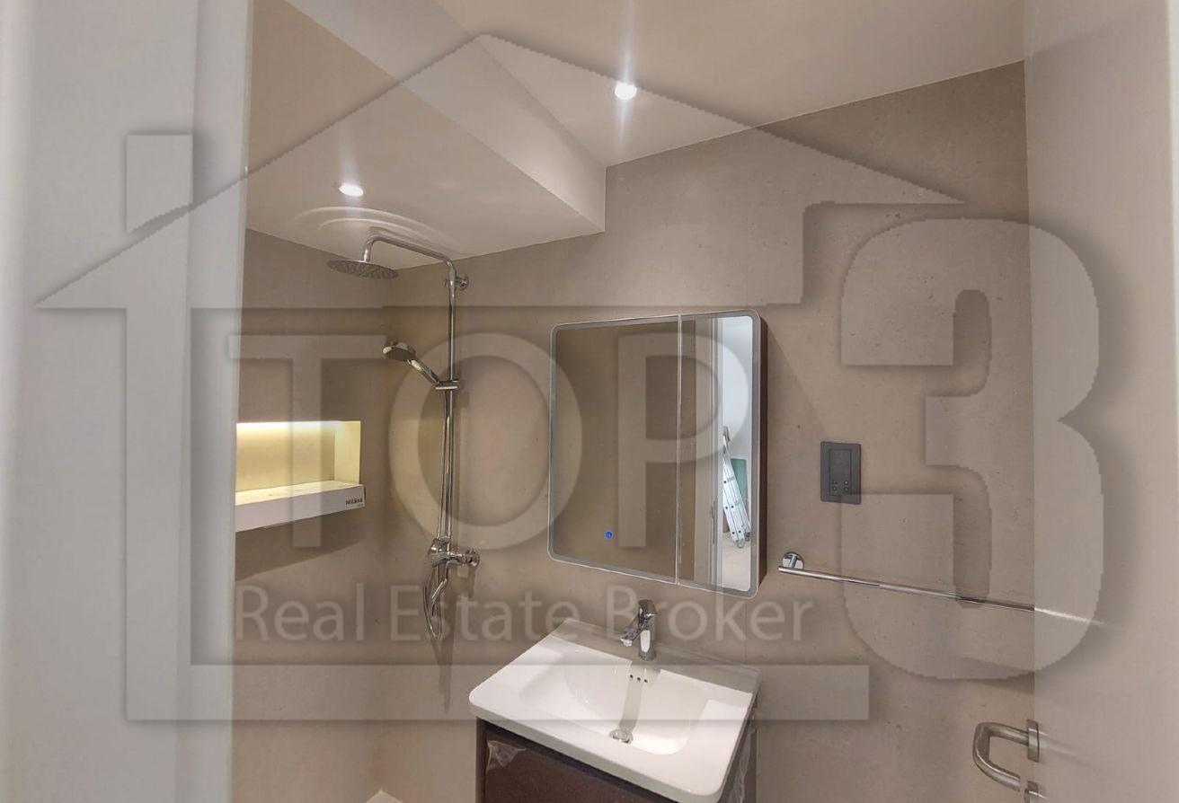 Upgraded / Unfurnished 3 Bed / 105K - 12 payments photo 12