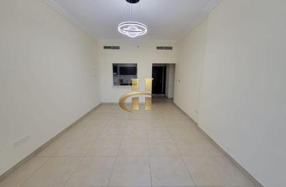 Apartment - 2 Bedrooms - 3 Bathrooms for rent in Plaza Residences 2 - Plaza Residences - District 13 - Jumeirah Village Circle - Dubai