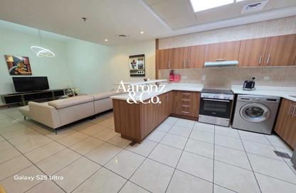 Apartment - 1 - 2 for rent in Sulafa Tower - Dubai Marina - Dubai