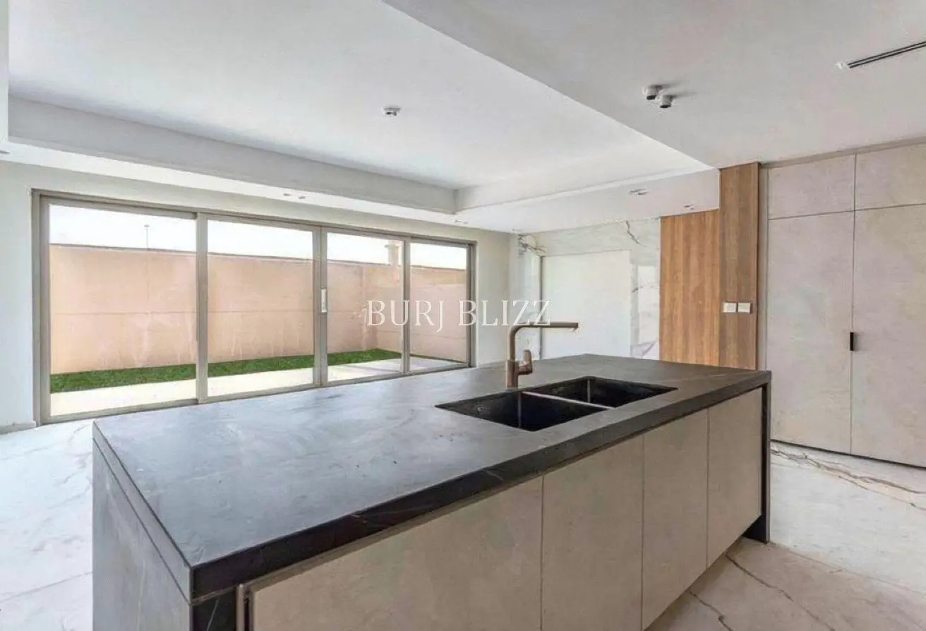 145989994 - Property Main Image