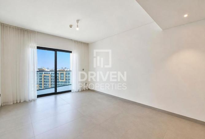 Study Room | Scenic Lagoon View | Bright Unit photo 2
