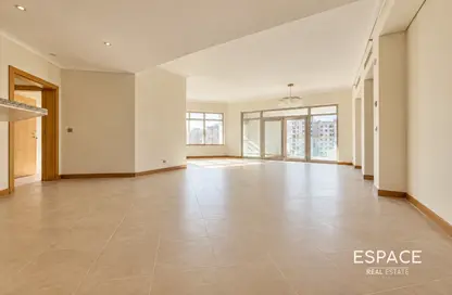 Apartment - 3 Bedrooms - 4 Bathrooms for rent in Al Tamr - Shoreline Apartments - Palm Jumeirah - Dubai Apartment - 3 Bedrooms - 4 Bathrooms for rent in Al Tamr - Shoreline Apartments - Palm Jumeirah - Dubai