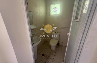 Warehouse - Studio - 1 Bathroom for rent in Al Sajaa Industrial - Al Sajaa - Sharjah