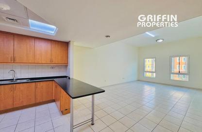 Apartment - 2 Bedrooms - 3 Bathrooms for rent in Building 111 - Contemporary Cluster - Discovery Gardens - Dubai