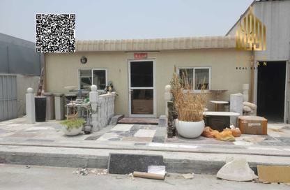 Warehouse - Studio for sale in Industrial Area 17 - Sharjah Industrial Area - Sharjah