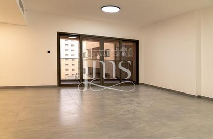 Apartment - 3 Bedrooms - 4 Bathrooms for rent in Riviera Tower - Al Majaz 3 - Al Majaz - Sharjah