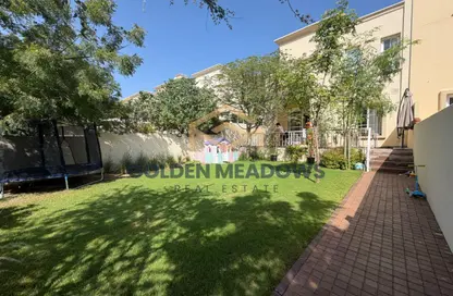 فيلا - 2 غرف نوم - 3 حمامات للايجار في الينابيع 11 - الينابيع - دبي