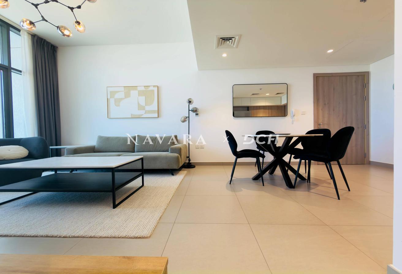 Fully Furnished | Flexible Cheques| High Floor photo 2