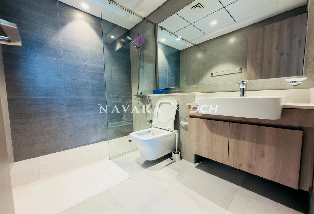 Fully Furnished | Flexible Cheques| High Floor photo 16
