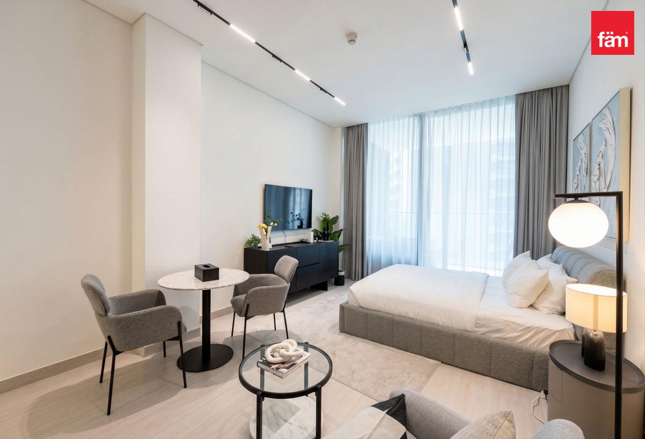 Fully Furnished | Spacious Studio | Flexi Cheques photo 3