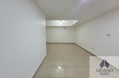 Apartment - 1 Bedroom - 2 Bathrooms for rent in Bait Al Waleed - Al Souk Al Kabeer - Bur Dubai - Dubai