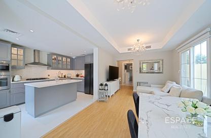 Villa - 2 Bedrooms - 2 Bathrooms for sale in Springs 2 - The Springs - Dubai