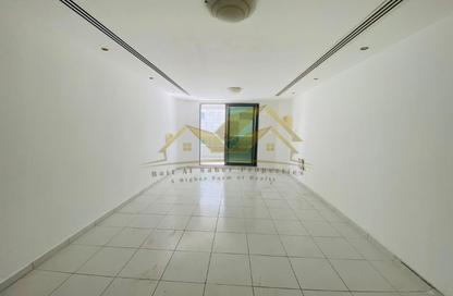 Apartment - 1 - 2 for rent in Al Hudaiba - Bur Dubai - Dubai