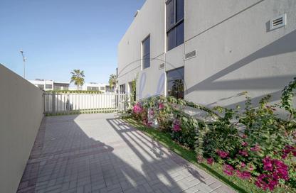 Villa - 3 - 5 for sale in Odora - Damac Hills 2 - Dubai Villa - 3 - 5 for sale in Odora - Damac Hills 2 - Dubai