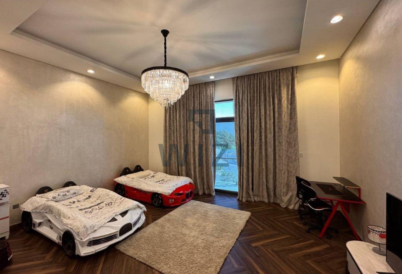 Furnished 6BR Villa | Golf & Lake View | Pool photo 17