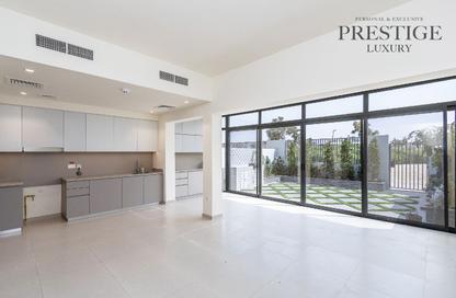 Villa - 3 - 4 for sale in Greenviews 2 - Emaar South - Dubai South (Dubai World Central) - Dubai Villa - 3 - 4 for sale in Greenviews 2 - Emaar South - Dubai South (Dubai World Central) - Dubai