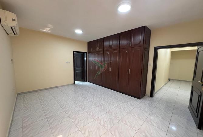 136993888 - Property Image 2