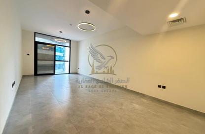 Apartment - 2 Bedrooms - 3 Bathrooms for rent in Al Khan Corniche - Al Khan - Sharjah