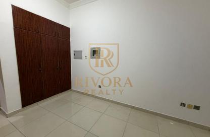 Apartment - Studio - 1 Bathroom for rent in Al Souk Al Kabeer - Bur Dubai - Dubai