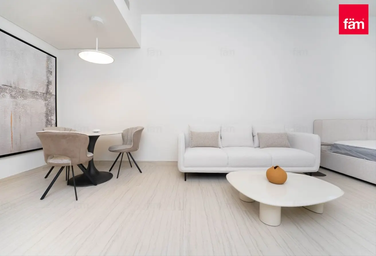 165601165 - Property Main Image