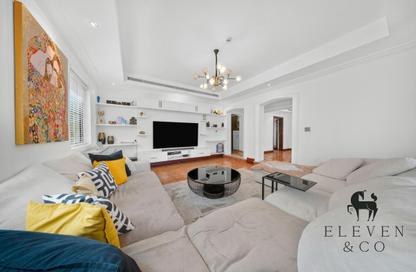 Villa - 4 - 5 for sale in Lime Tree Valley - Jumeirah Golf Estates - Dubai Villa - 4 - 5 for sale in Lime Tree Valley - Jumeirah Golf Estates - Dubai