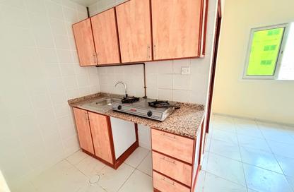 Apartment - Studio - 1 for rent in Fire Station Road - Muwaileh - Sharjah