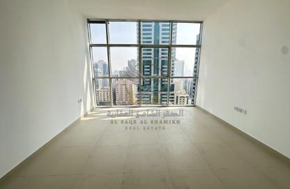 Apartment - 2 - 4 for rent in Al Majaz 1 - Al Majaz - Sharjah
